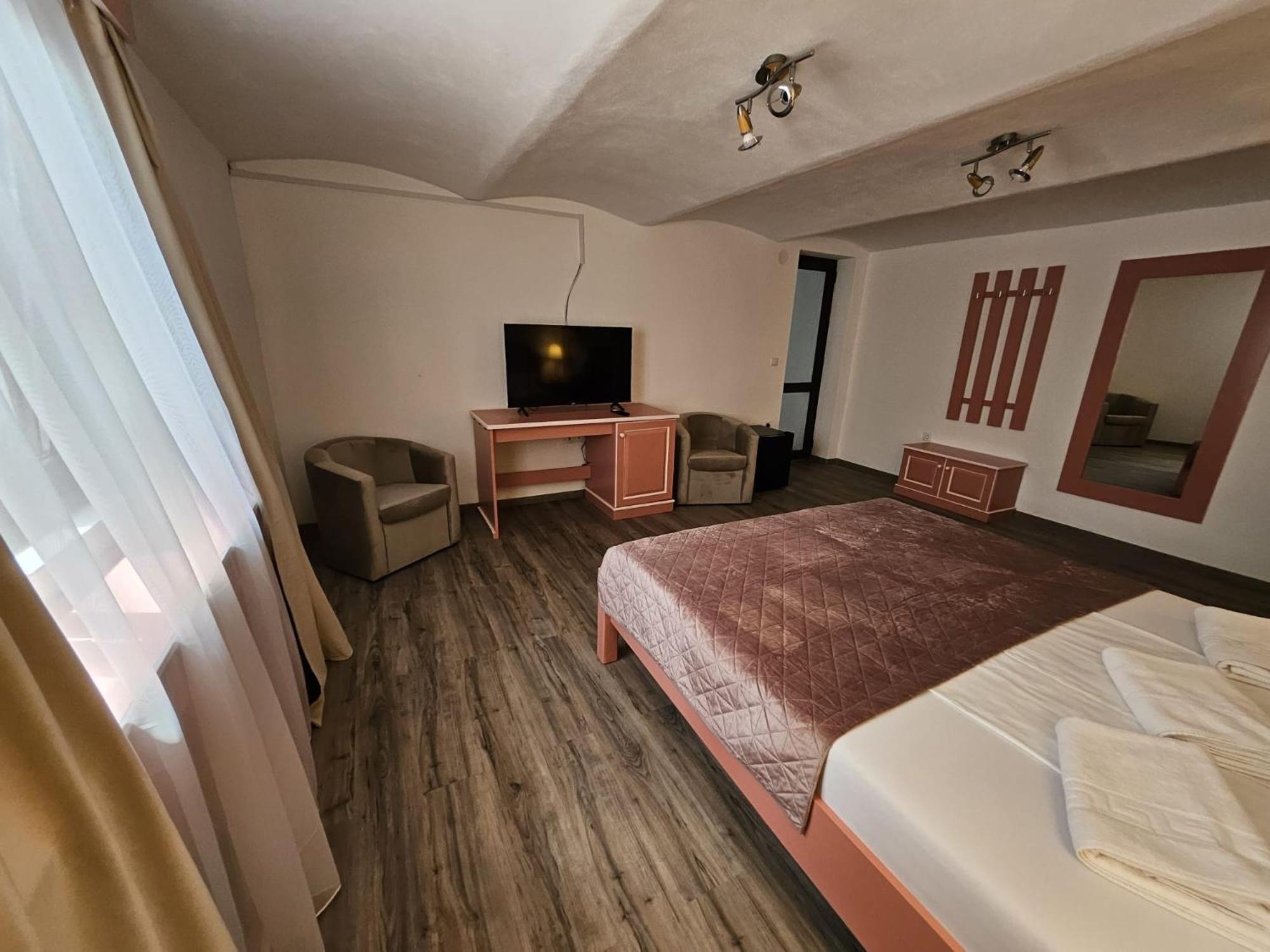 Casa Raduly Aparthotel Sibiu Buitenkant foto