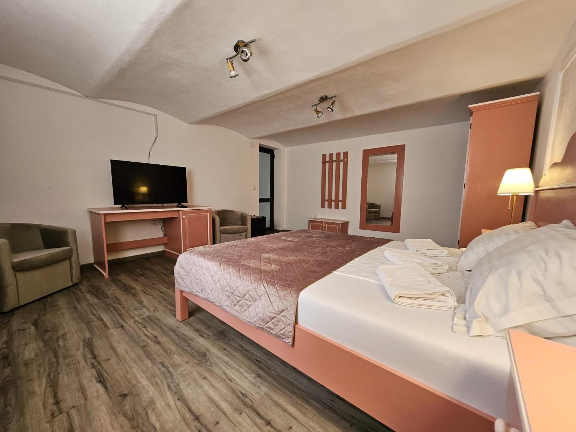 Casa Raduly Aparthotel Sibiu Buitenkant foto