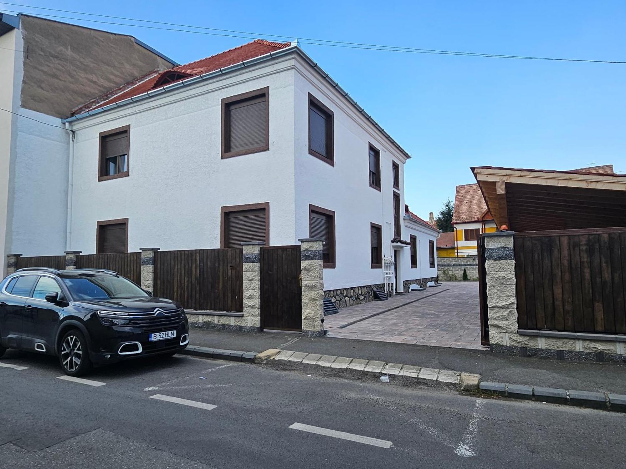 Casa Raduly Aparthotel Sibiu Buitenkant foto